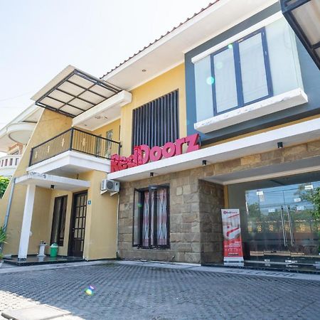 Reddoorz Syariah Near Marvel City Mall 2 Surabaya Exterior foto