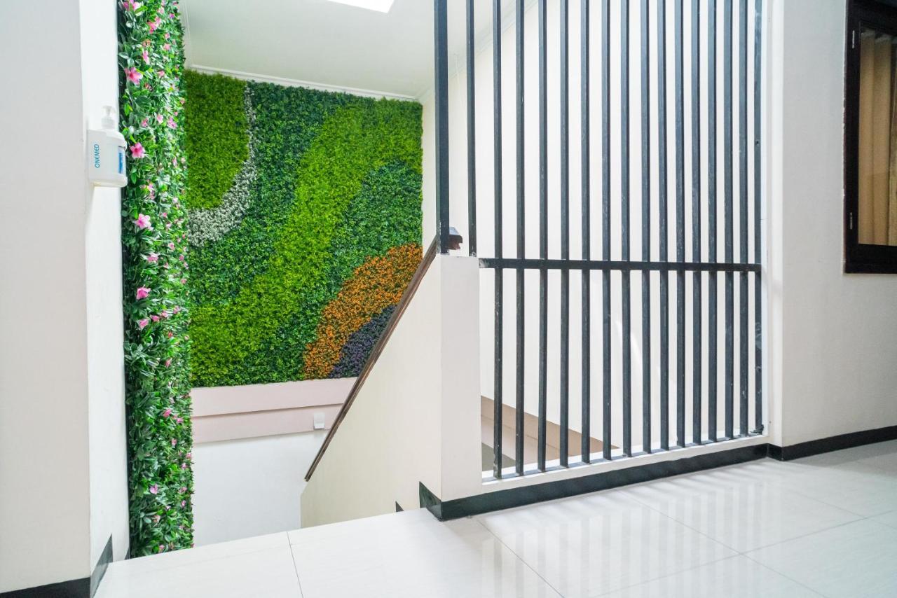 Reddoorz Syariah Near Marvel City Mall 2 Surabaya Exterior foto